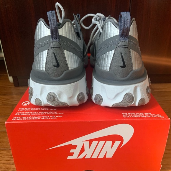Brand new nike react element 55 metallic silver - Picture 3 of 6